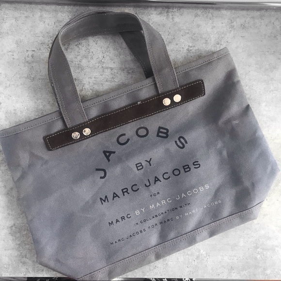 Marc Jacobs Handbags - Marc Jacobs Travel Medium Grey Tote Bag